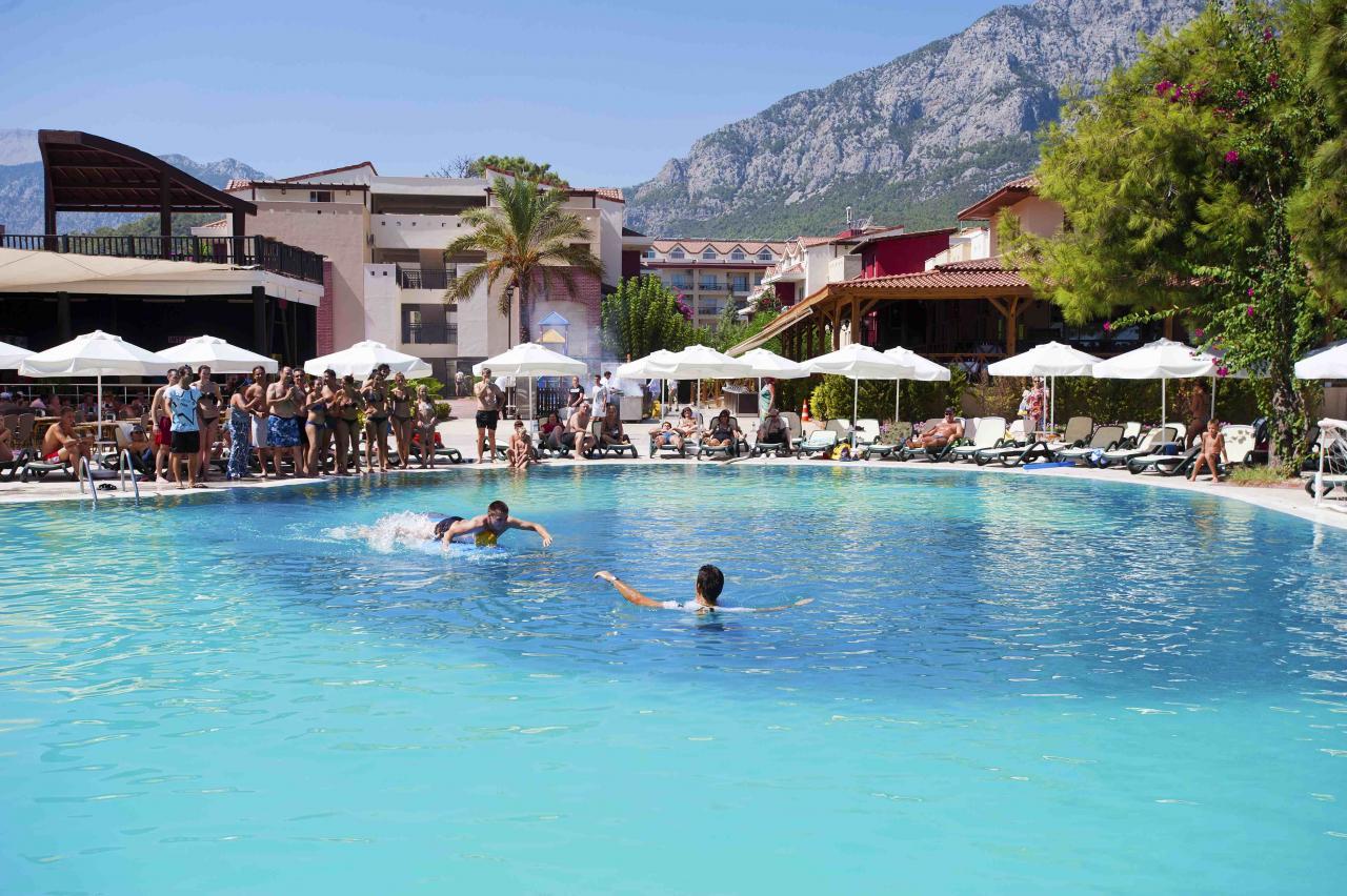 Crystal Aura Beach Resort & Spa Hotel | Kemer