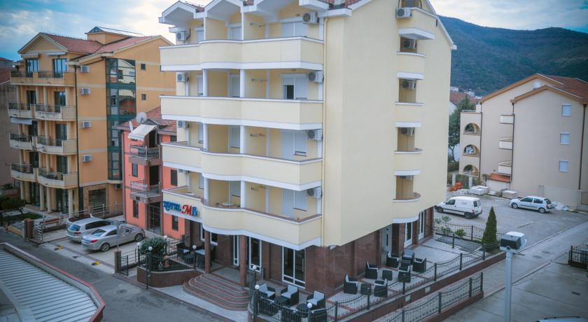 Hotel MB - Budva autóbusszal | Budvai régió
