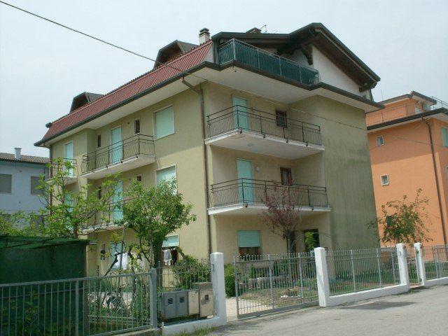 Deconti Apartmanház