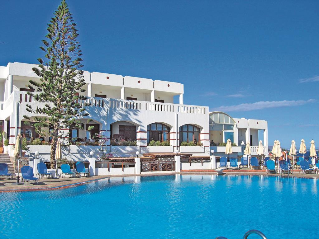 Hotel Maritimo Beach