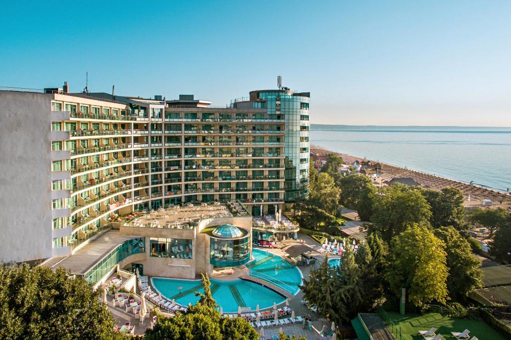 Hotel Marina Grand Beach