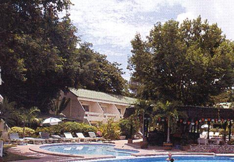 Loma Resort