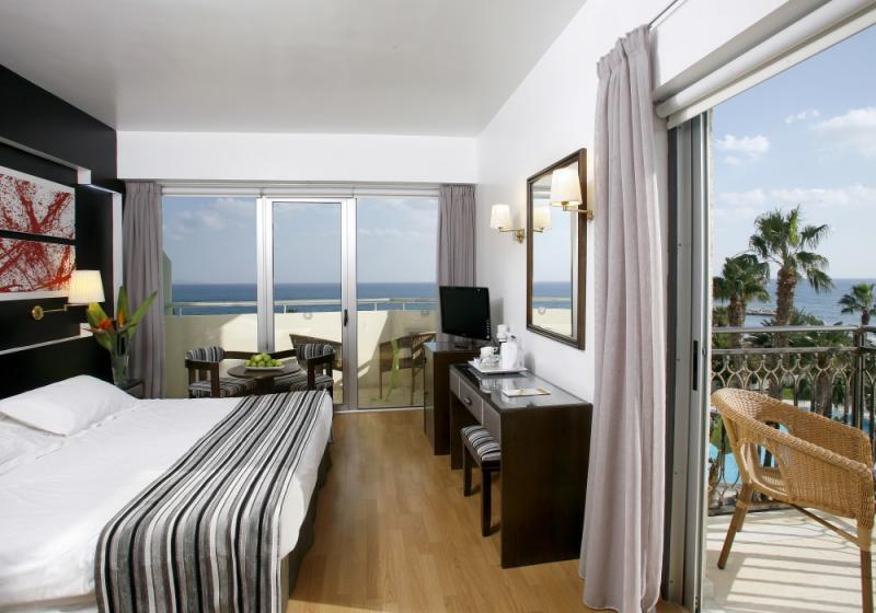 Hotel Lordos Beach