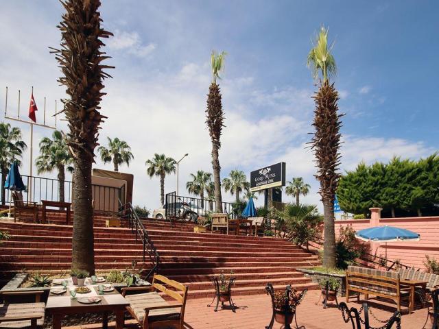 Gold Twins Boutique Hotel