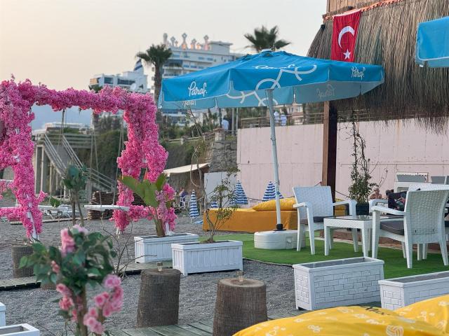 Gold Twins Boutique Hotel