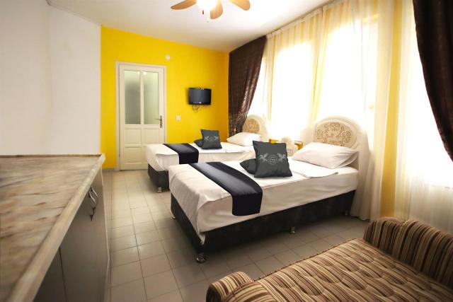 Gold Twins Boutique Hotel