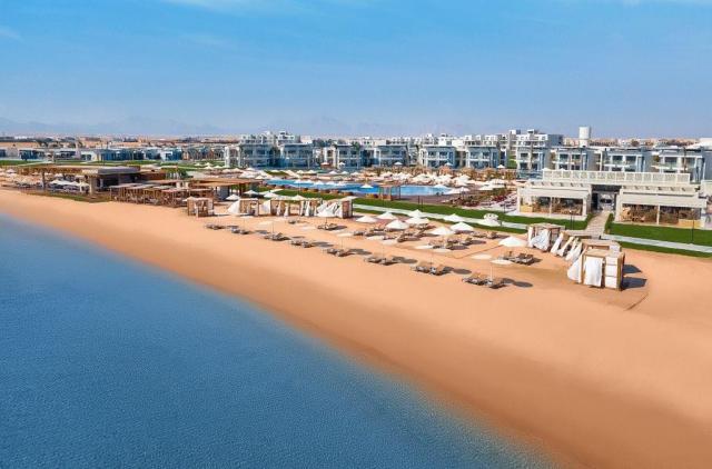 Rixos Premium Magawish Suites & Villas