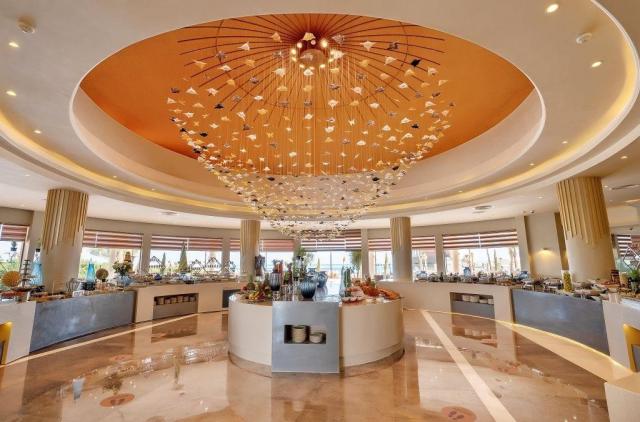 Rixos Premium Magawish Suites & Villas