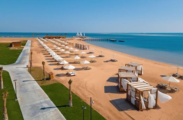 Rixos Premium Magawish Suites & Villas