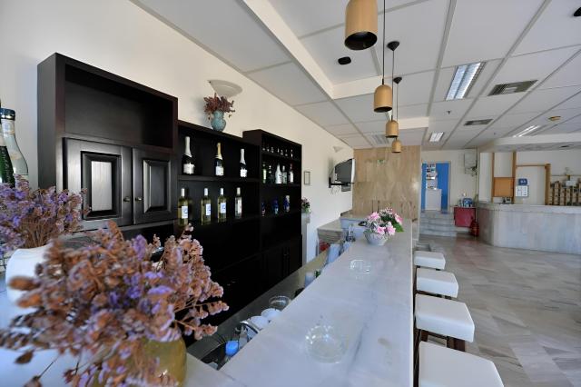 Anna Apartments