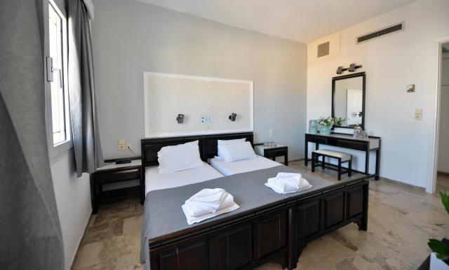 Anna Apartments