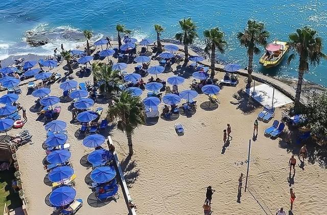 Eri Beach & Village