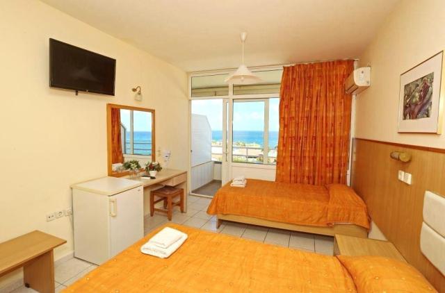 Eri Beach & Village