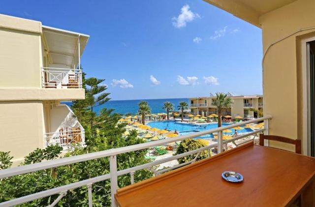 Eri Beach & Village