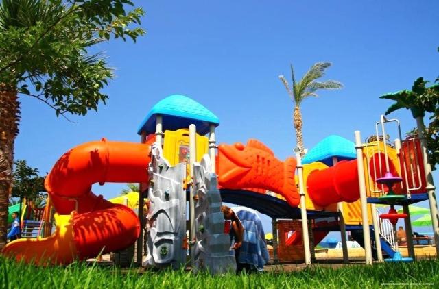 Eri Beach & Village