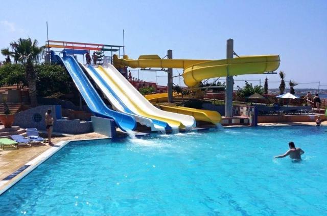 Eri Beach & Village