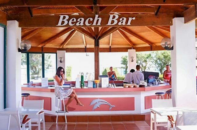 Dessole Dolphin Bay Resort