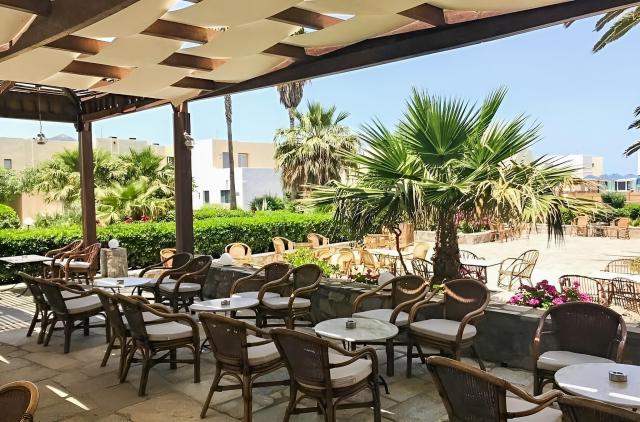 Dessole Dolphin Bay Resort