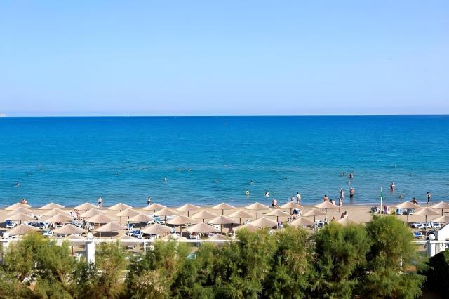 Dessole Dolphin Bay Resort