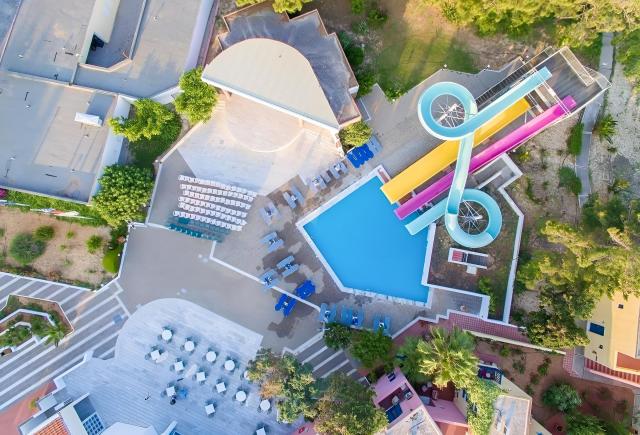 Dessole Dolphin Bay Resort