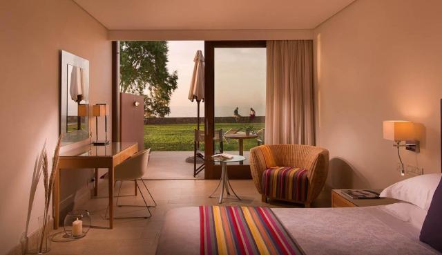 Kernos Beach Hotel and Bungalows