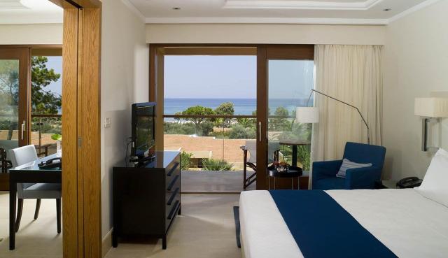 Kernos Beach Hotel and Bungalows