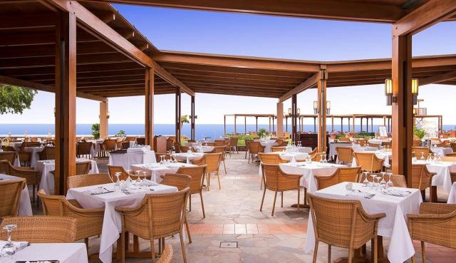 Kernos Beach Hotel and Bungalows