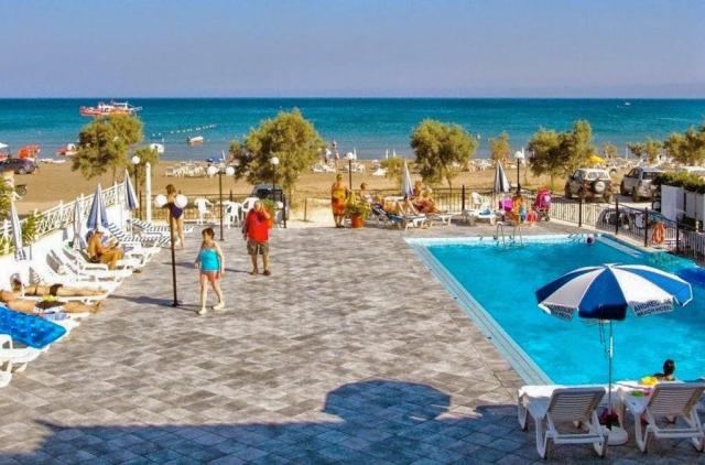 Hotel Andreolas Beach