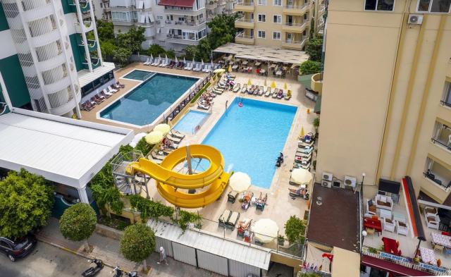 Kleopatra Beach Hotel