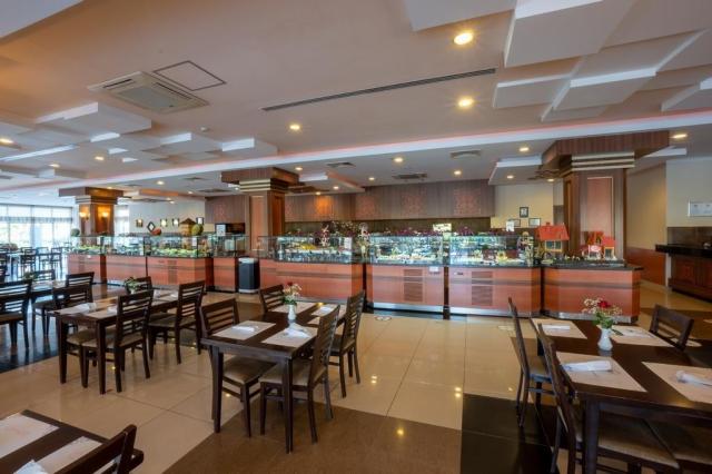 Titan Select Hotel
