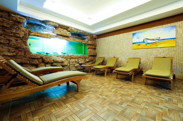 Crystal Aura Beach Resort & Spa
