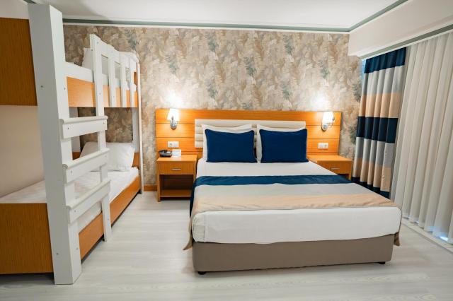 Master Family Club Hotel