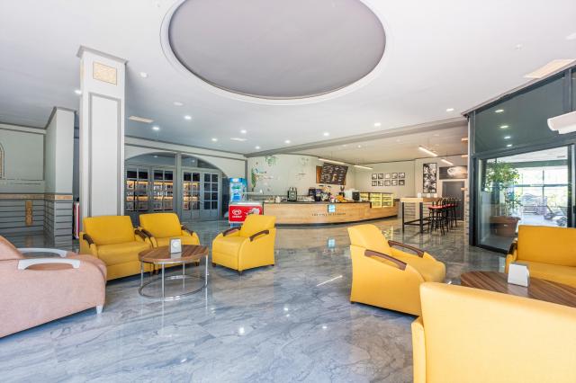 Nova Park Hotel