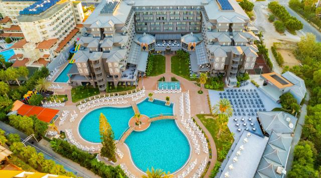 Nova Park Hotel