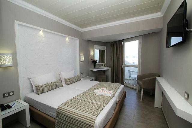 Hotel Sahara Beach