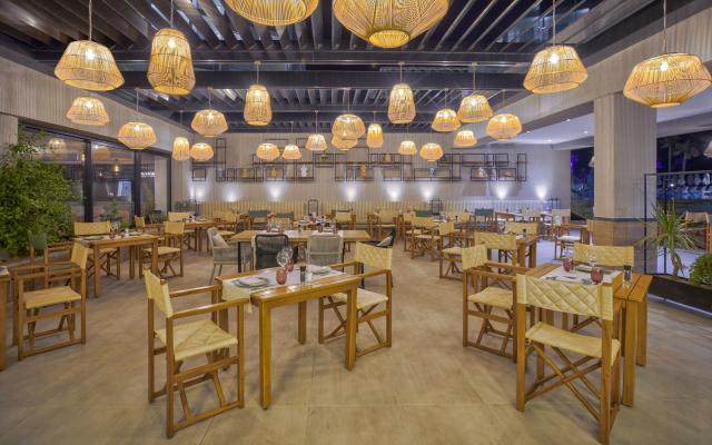 Hilton Skanes Beach Resort