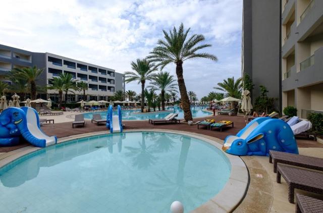 Marvida Rosa Beach