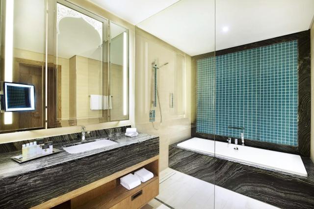 Doubletree by Hilton Marjan Island