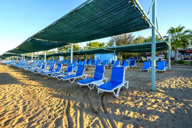 Iz Flower Side Beach