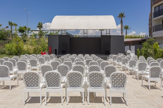 Glamour Resort Spa