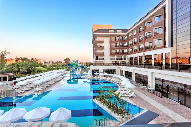 Glamour Resort Spa