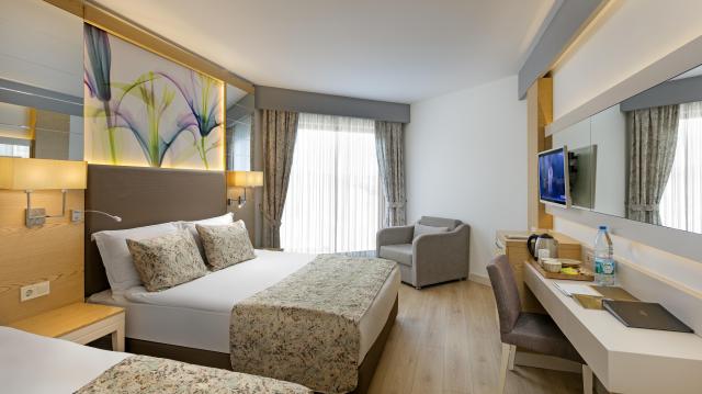 Glamour Resort Spa