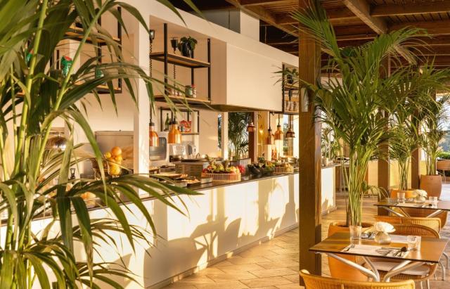 Grecotel Eva Palace