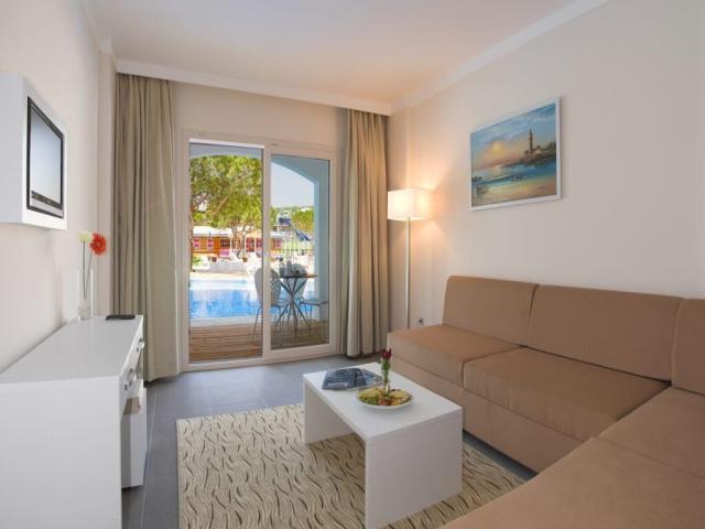 Batihan Beach Resort & Spa