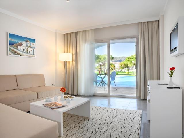 Batihan Beach Resort & Spa