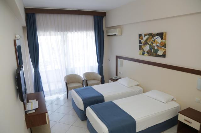 Batihan Beach Resort & Spa