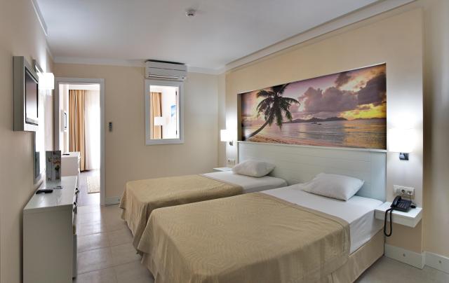 Batihan Beach Resort & Spa
