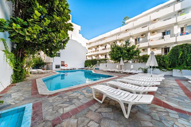 Iro Hotel
