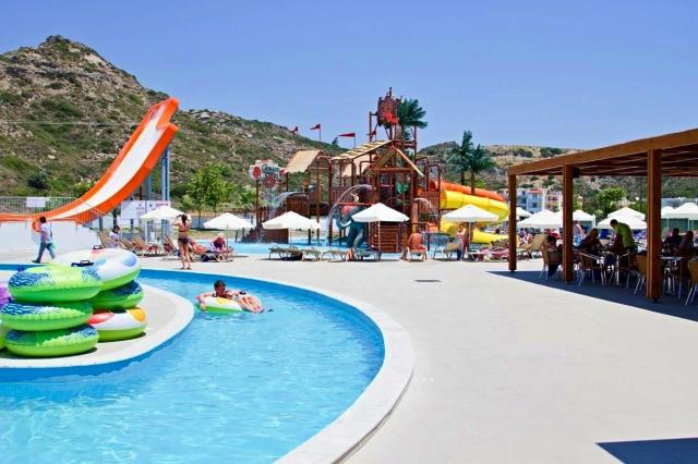 Sun Palace