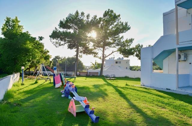 Summer Dream Hotel